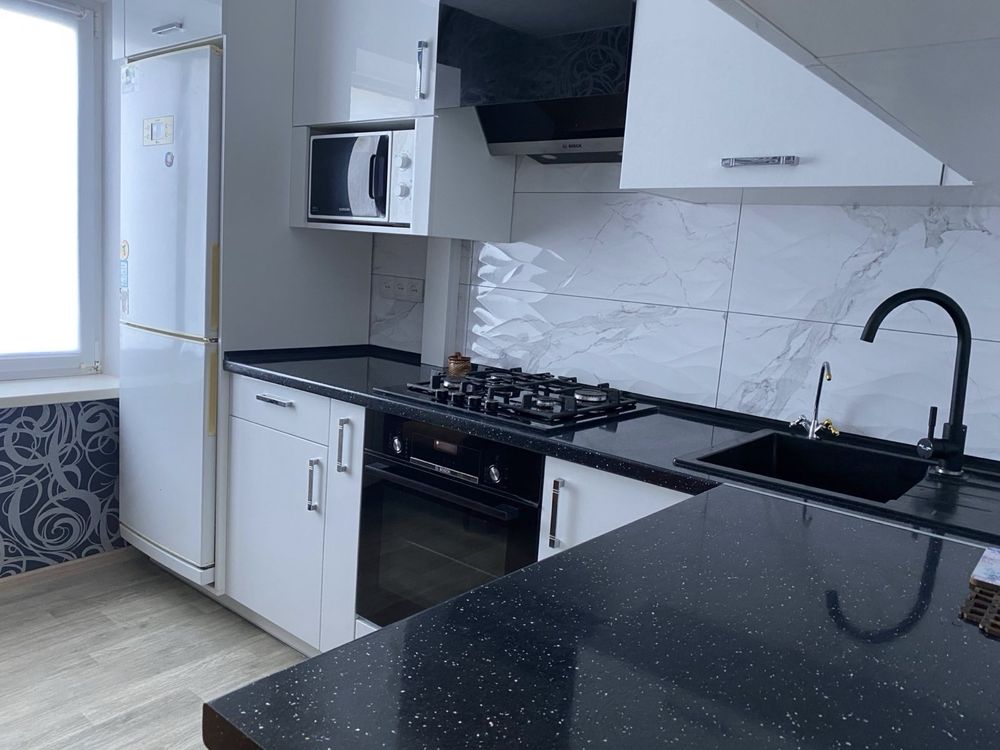 Продаж 2 кім квартири район 12 го кварталу Д.Нечая