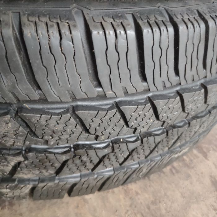 Шины 215 65 16c зима