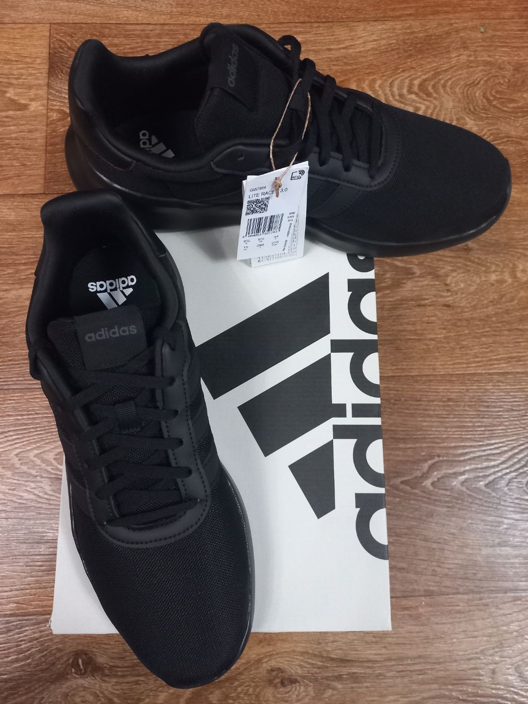 Кросівки adidas lite racer чорні.