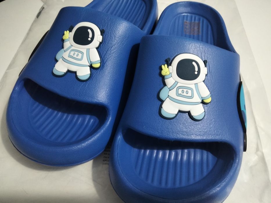 Chinelos criança Novos