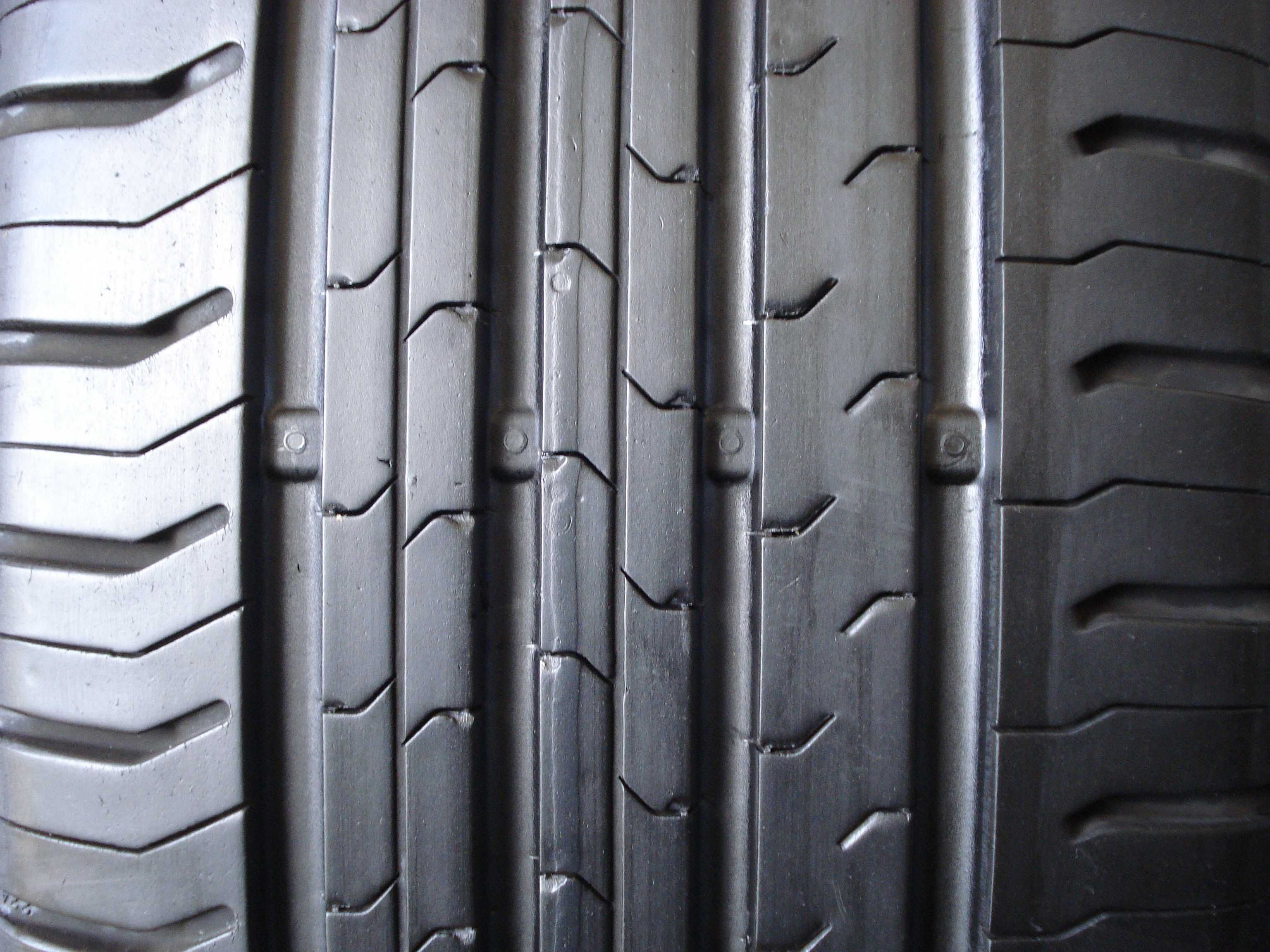 Continental Eco Contact 5  215/60 r 17  4 - sztyki letnie