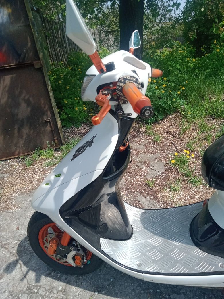 Продам скутер Honda Dio ZX 35 Tuning