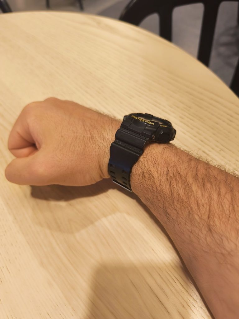 Casio g- shock GA-100GBX gold black