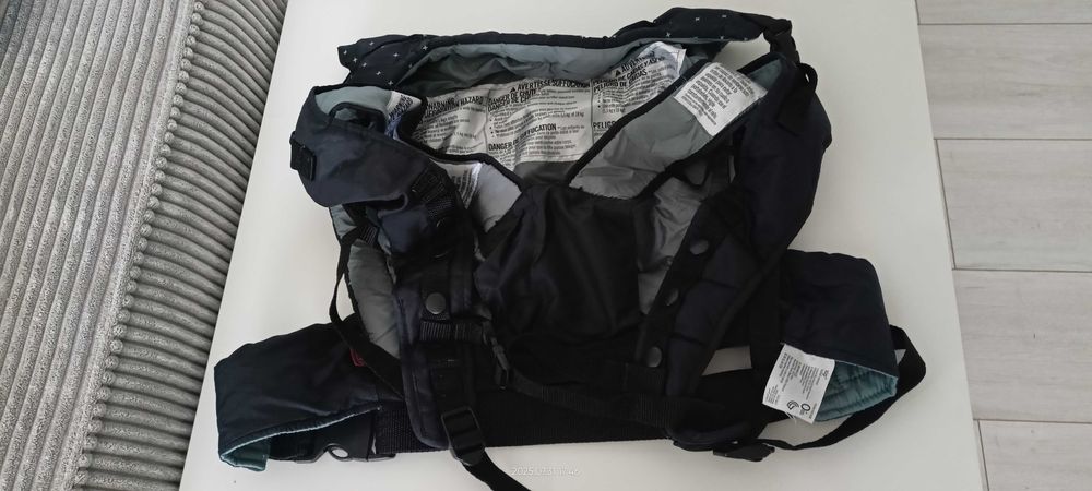 Infantino Nosidełko Ergonomiczne z torbą -pasek nerka podróżne 5-18kg