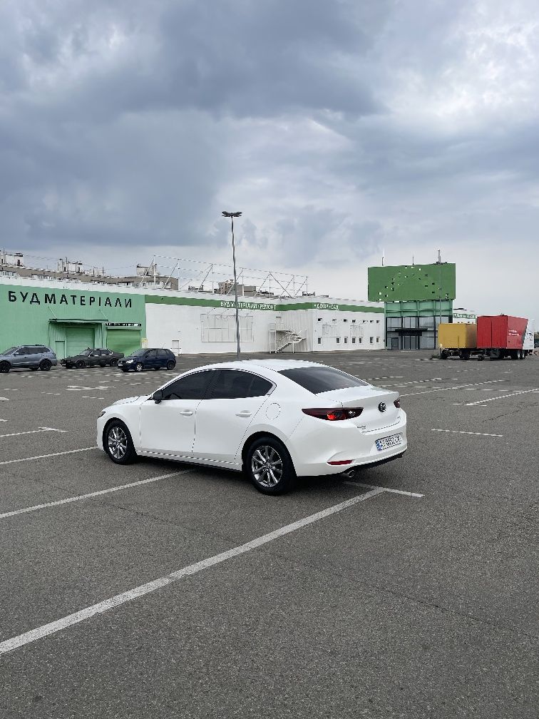 Mazda 3 AWD SKYACTIV G 2.5, повний привід та комплектація