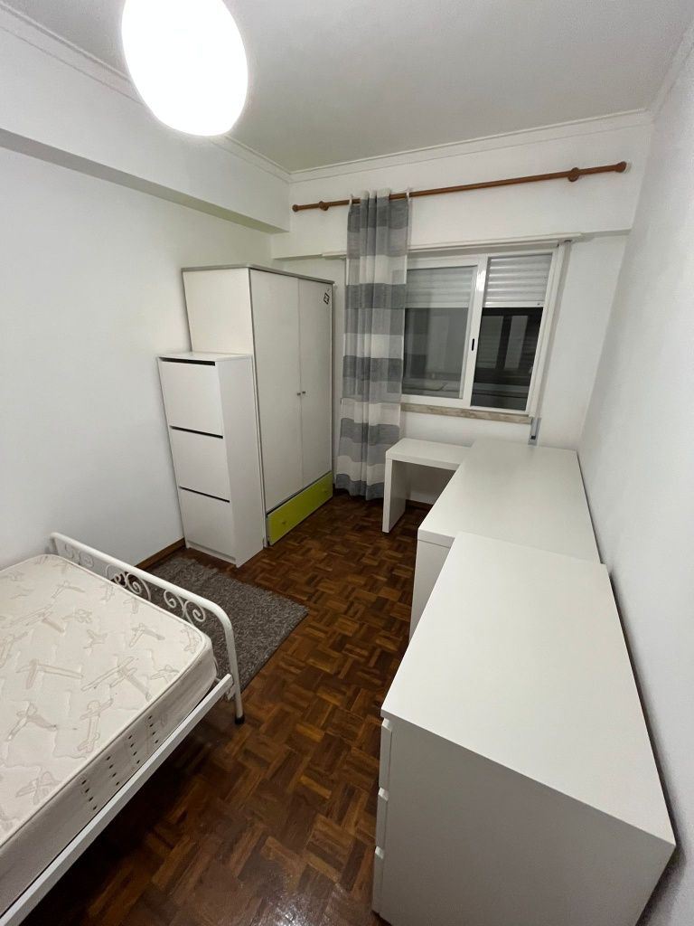 Quarto para arrendar