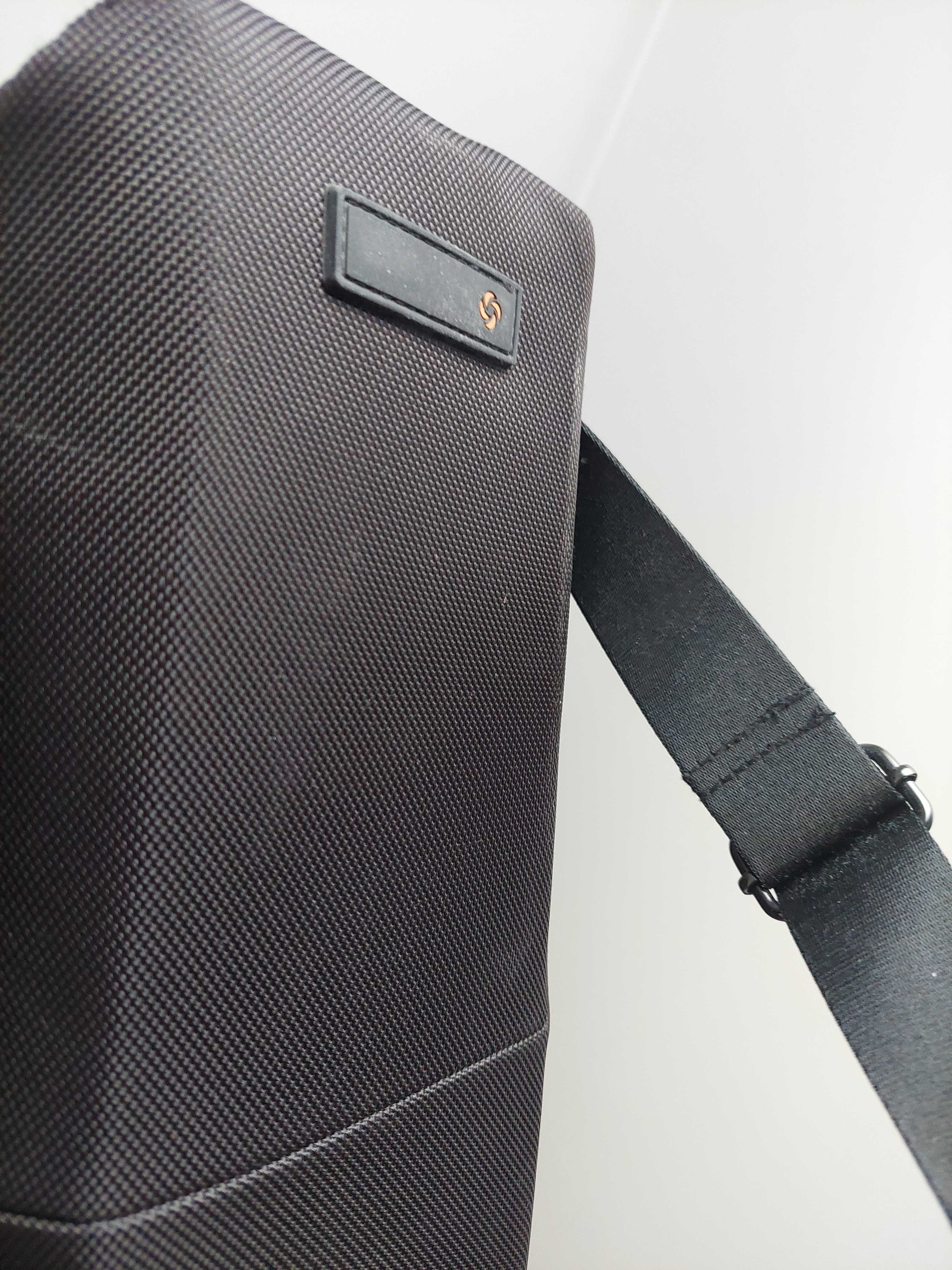 Samsonite Spectrolite 3.0 Bailhandle 14.1"