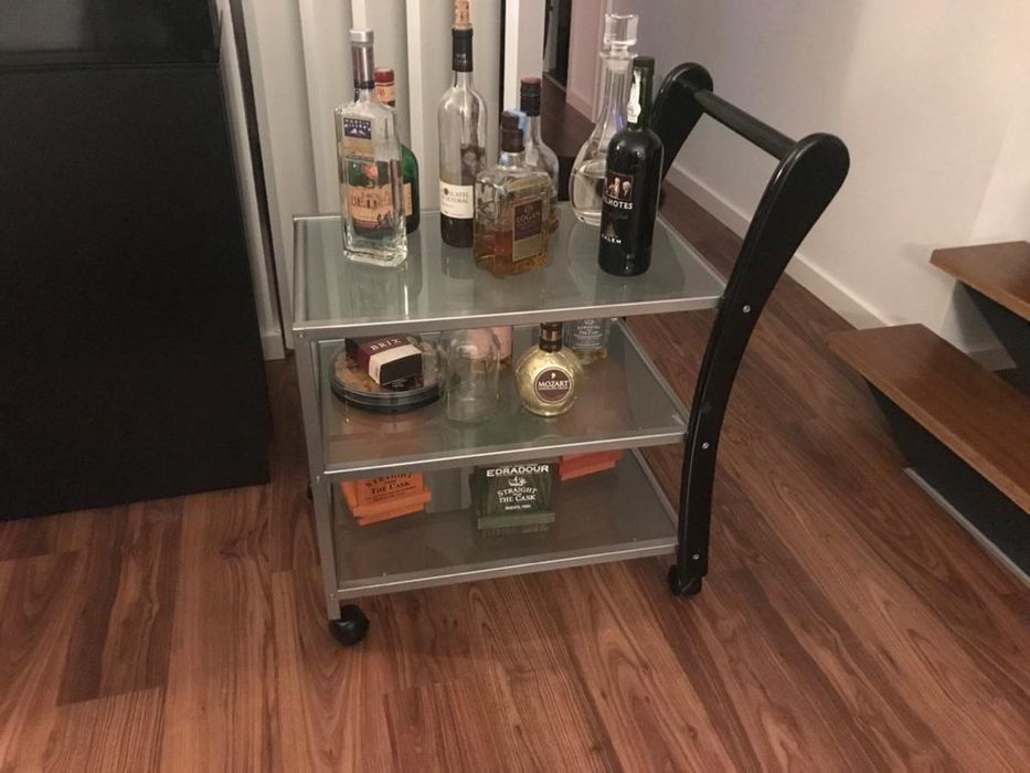 Carinho de bebidas