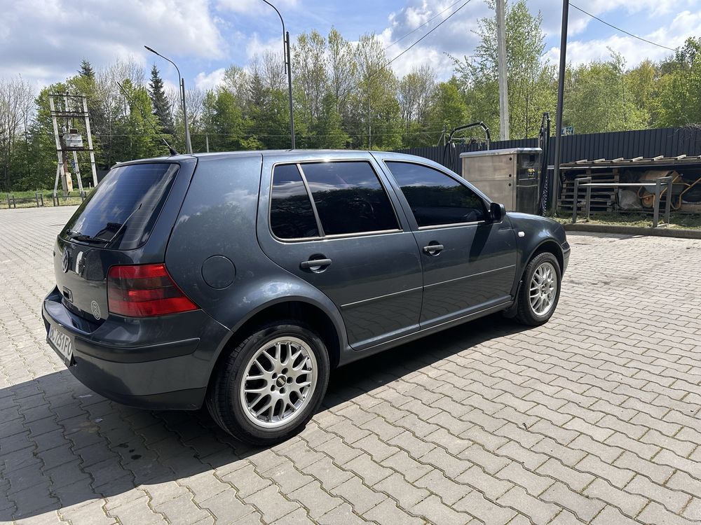 Volkswagen Golf 4 2004