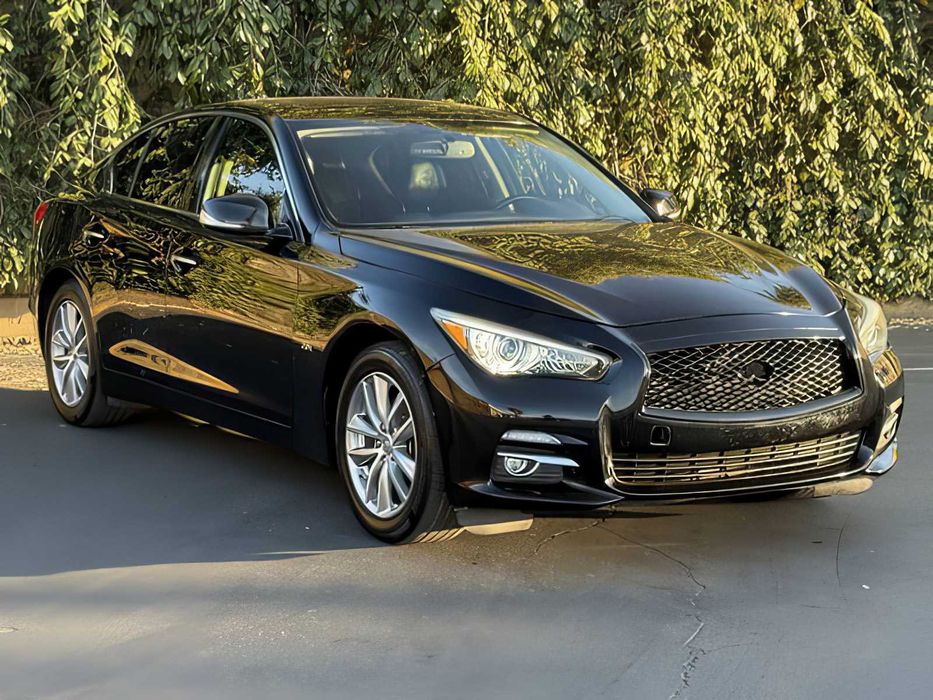 Infiniti Q50      2017
