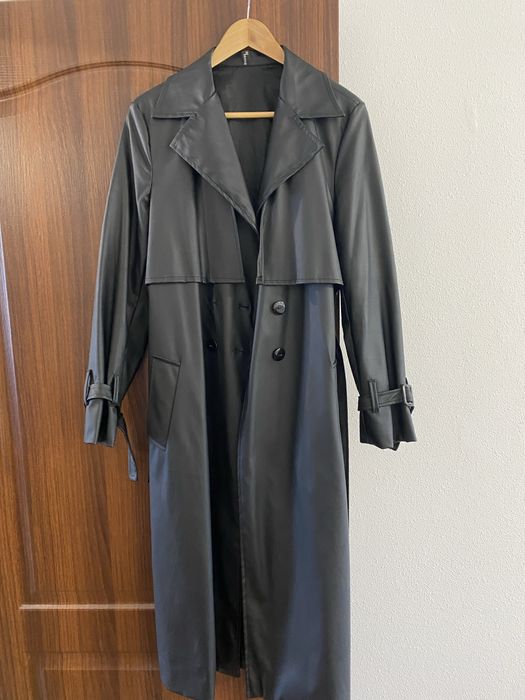 Тренч з еко шкіри, розмір M