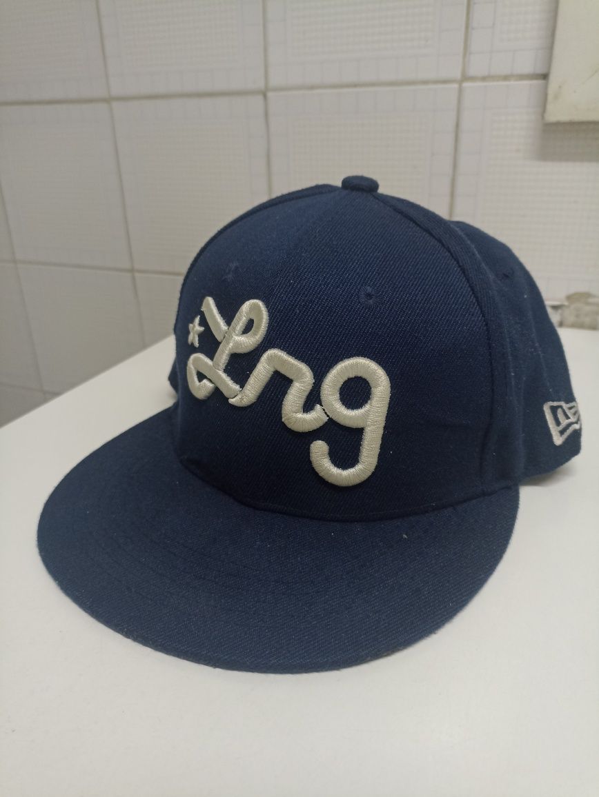 Bonés da New York e LRG