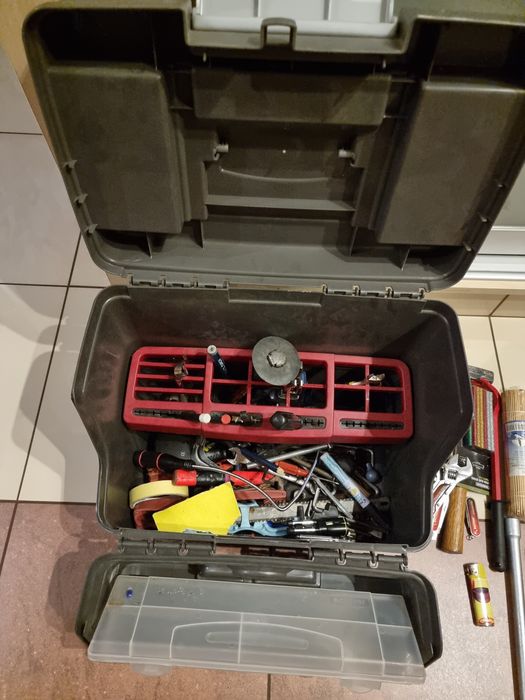 Skrzynka narzędziowa Courver