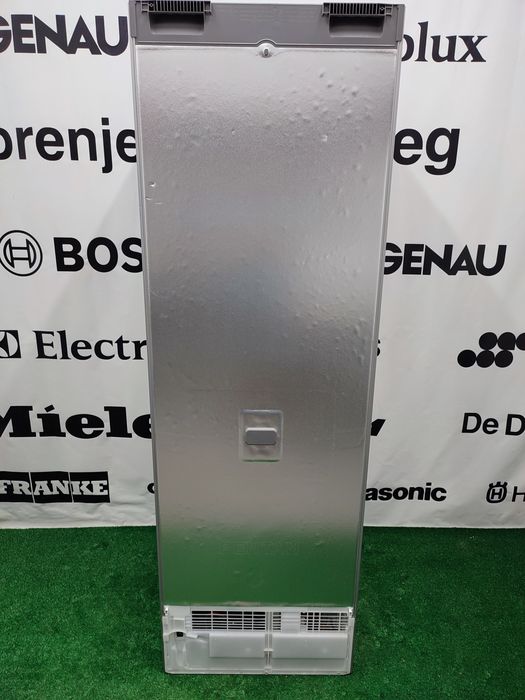 Преміальний двокамерний холодильник Liebherr CNsdc 5203  2023 рік