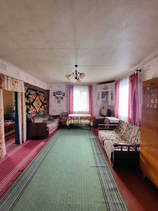 Продам будинок в селі Надинівка.