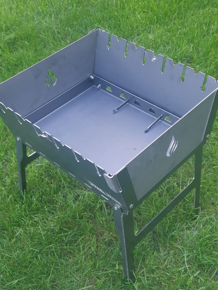 Grill Mangal składany - walizka - Mocny  stal 2mm na 5/6 szampurów