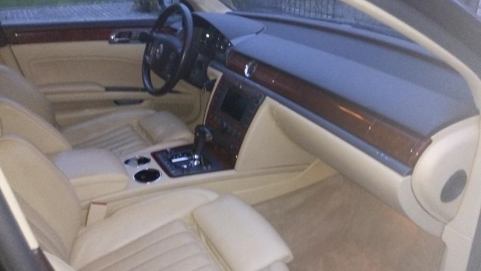 Volkswagen Phaeton VR6  3,2 АКПП ГБО/бензин