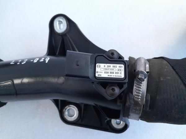 Tubo do intercooler AUDI A4 Avant (8K5, B8)