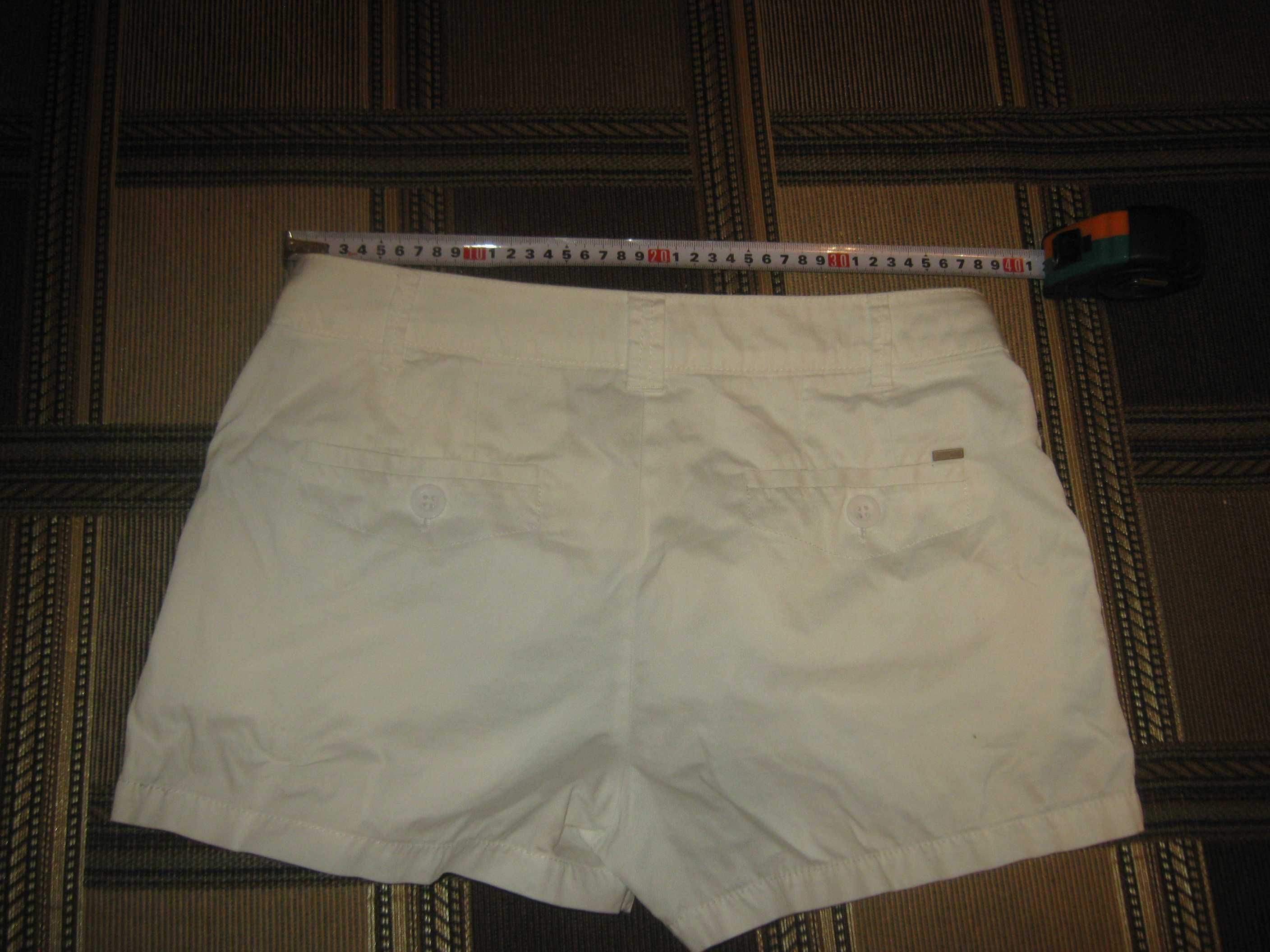 Белые женские шорты,джинс
