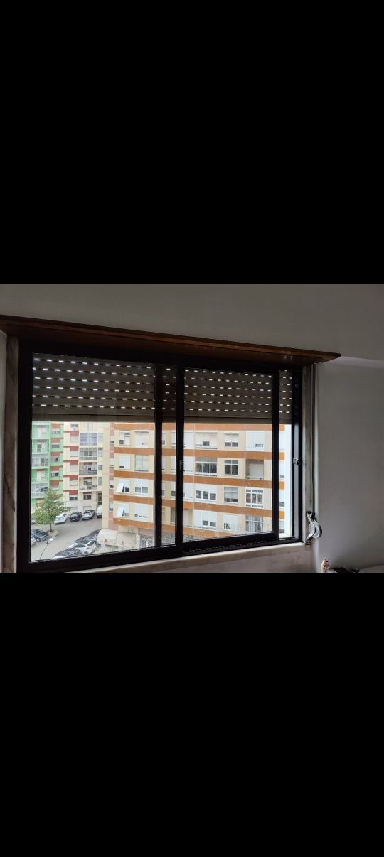 Alugo quarto em Odivelas, 5 minutos a pé do metro