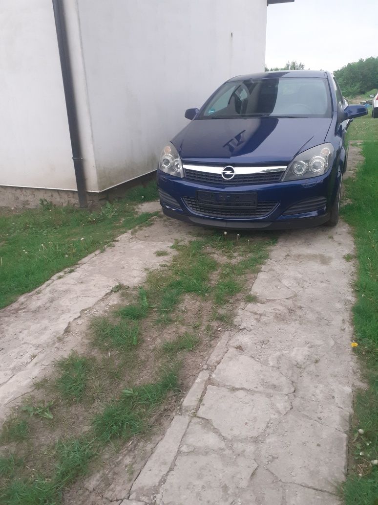 Opel Astra gtc lift 1.8b 140km przebieg 142tys km  z Niemiec stan bdb