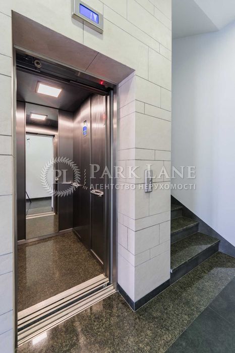 Продаж Окрема будівля 3000м2 Лобановського Червонозоряний Соломенский