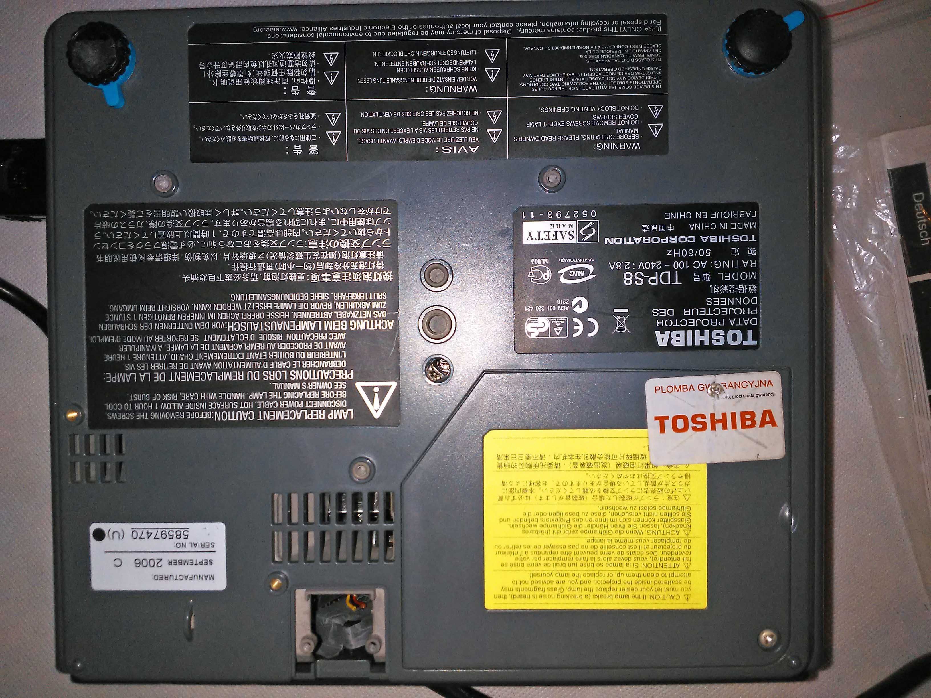Projektor Toshiba TDP-S8