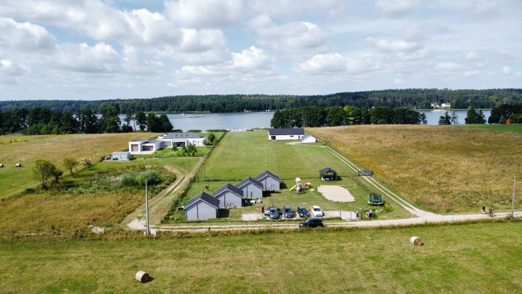 Domek Mikołajki z własną plażą, pomost, łódka Szary domek Mikołajki