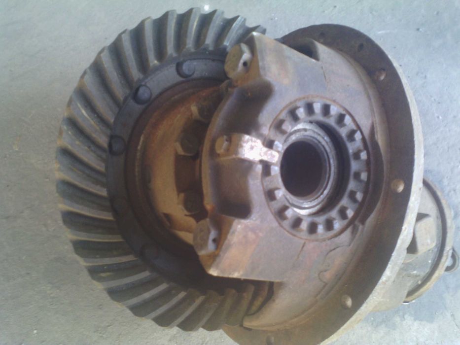 Редуктор заднего моста ГАЗ 53,3307. (6x37)