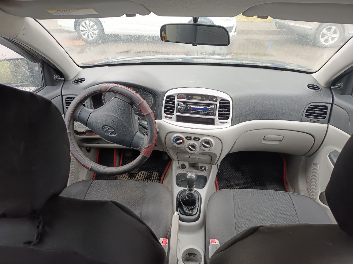 Продам авто Hyundai Accent 2010