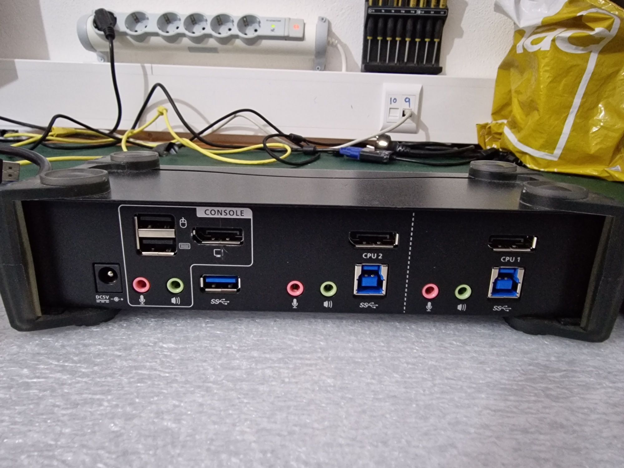 Switch KVM Aten CS1922 DP 4K