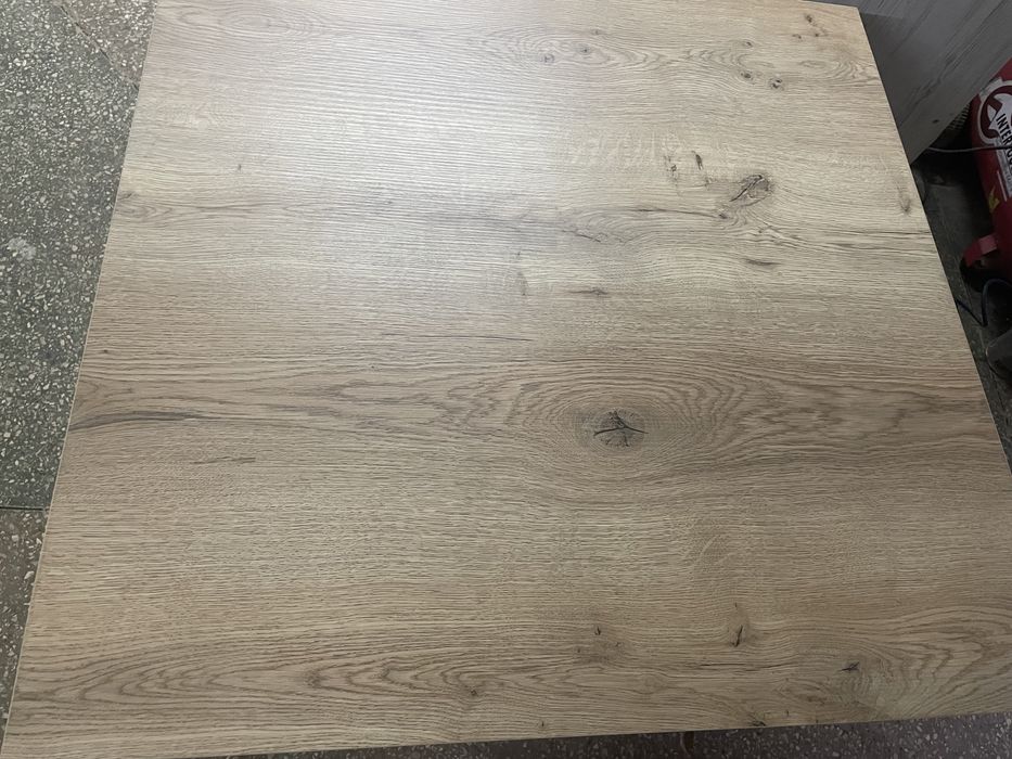 Стіл круглий/ квадратний