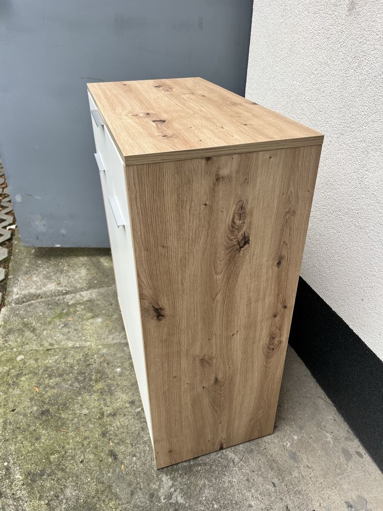 Nowa pojemna komoda w kolorze bialym / dąb artisan