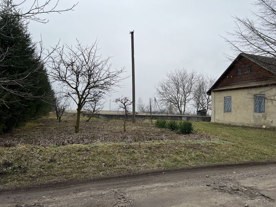 Ділянка з фундаментом