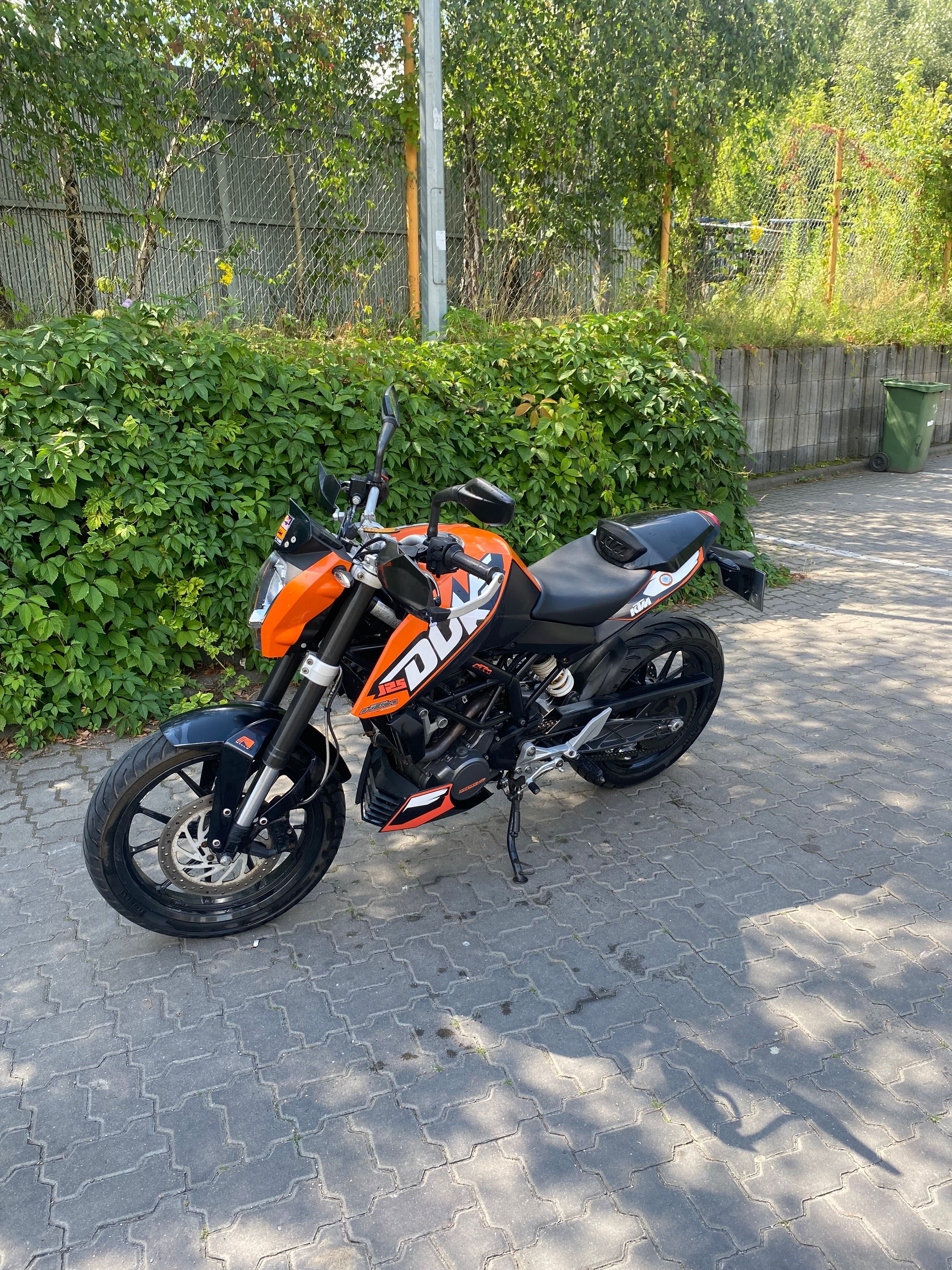 KTM DUKE 125 2k11