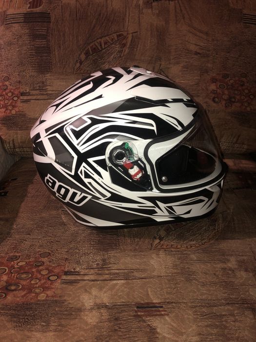 Продам AGV K3 SV