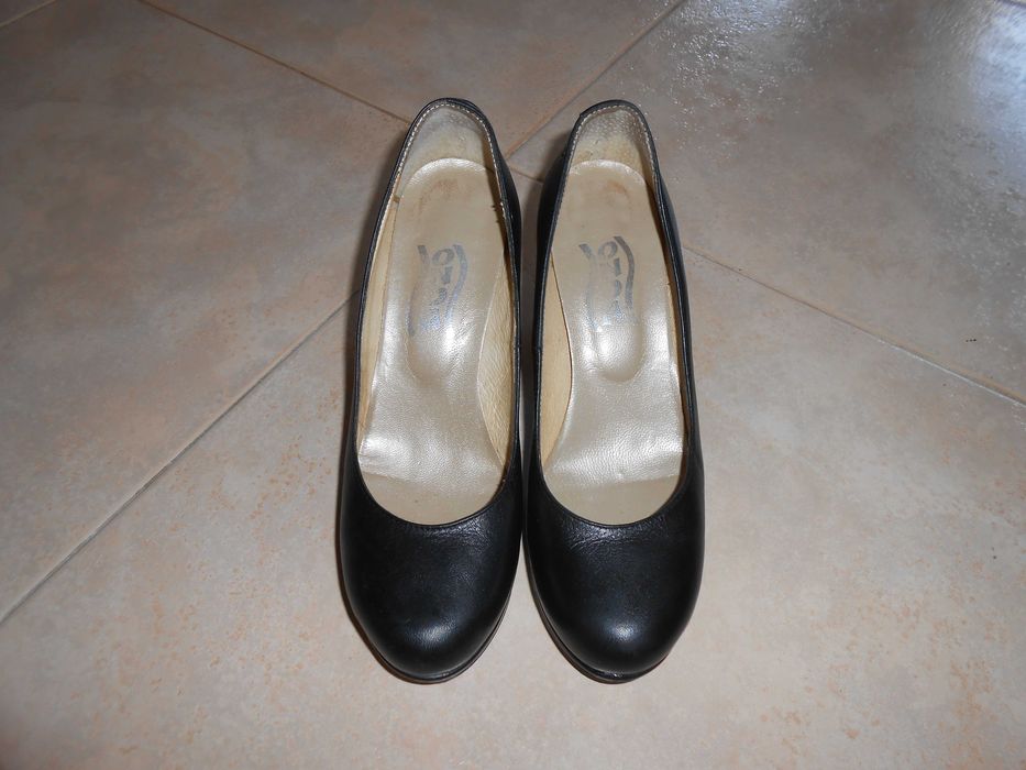 Sapatos de salto muito confortáveis - bom estado