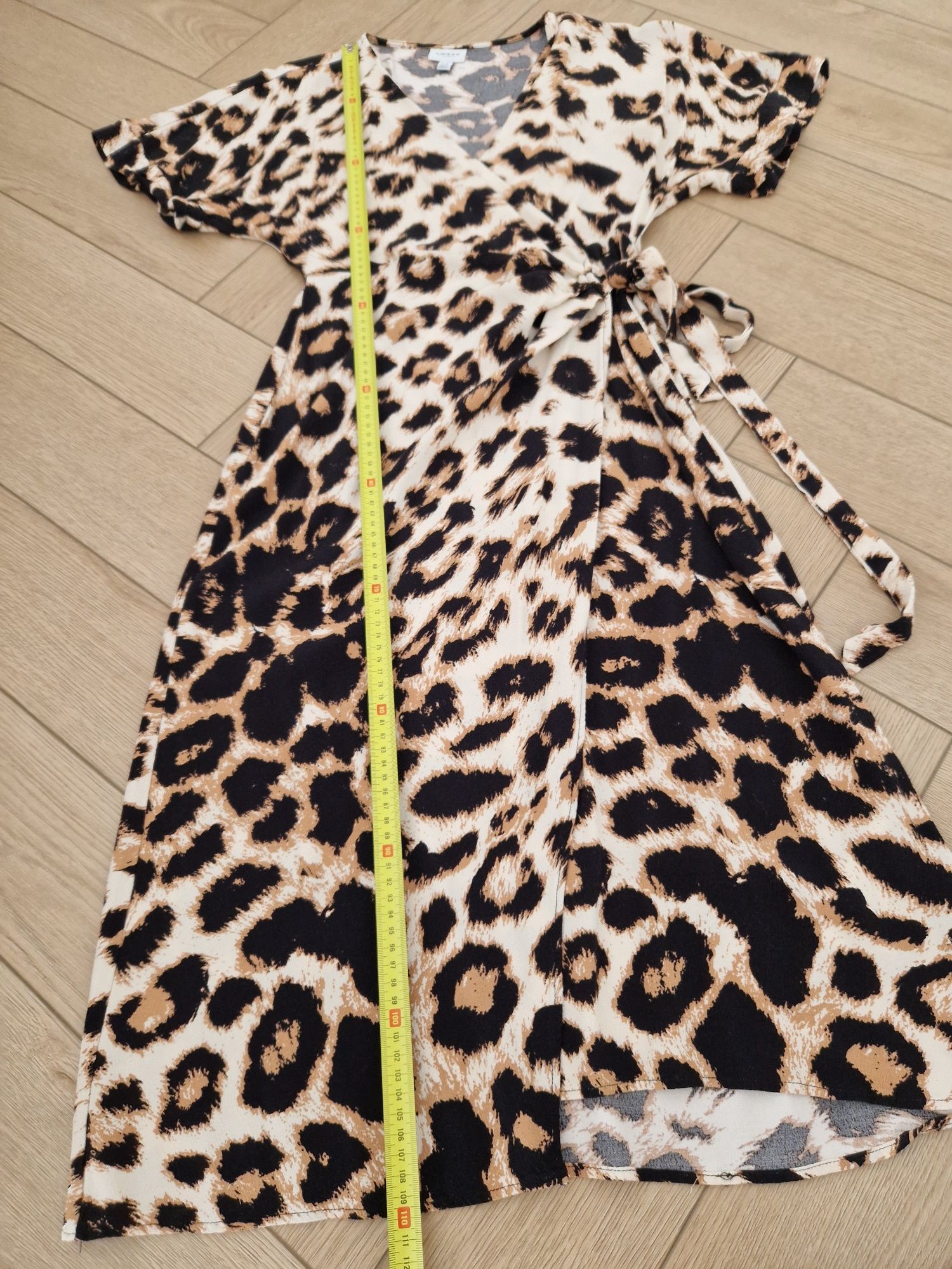 Kopertowa sukienka midi xs Aware Vero moda