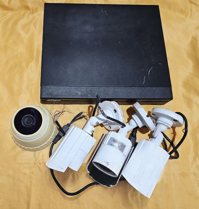 Видеорегистратор Dahua+камеры