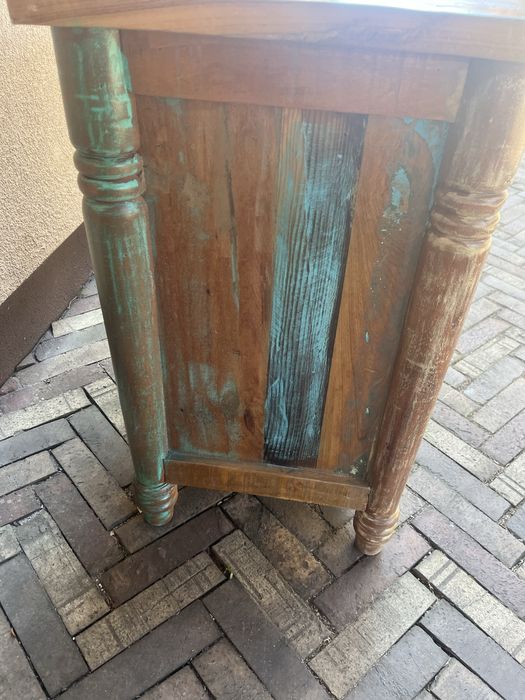 Zestaw mebli firmy kolonialmoebel24.de