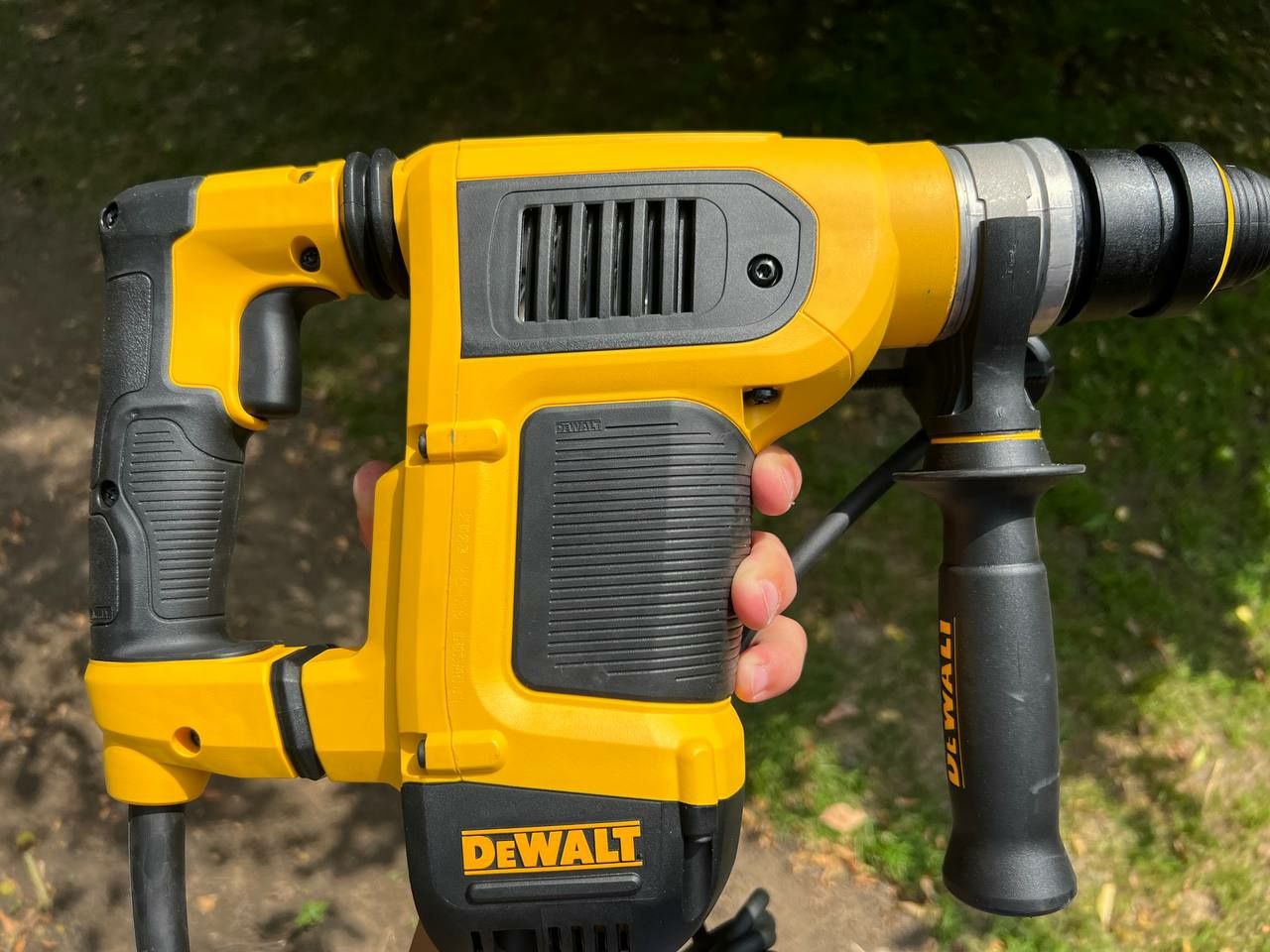 DEWALT перфоратор