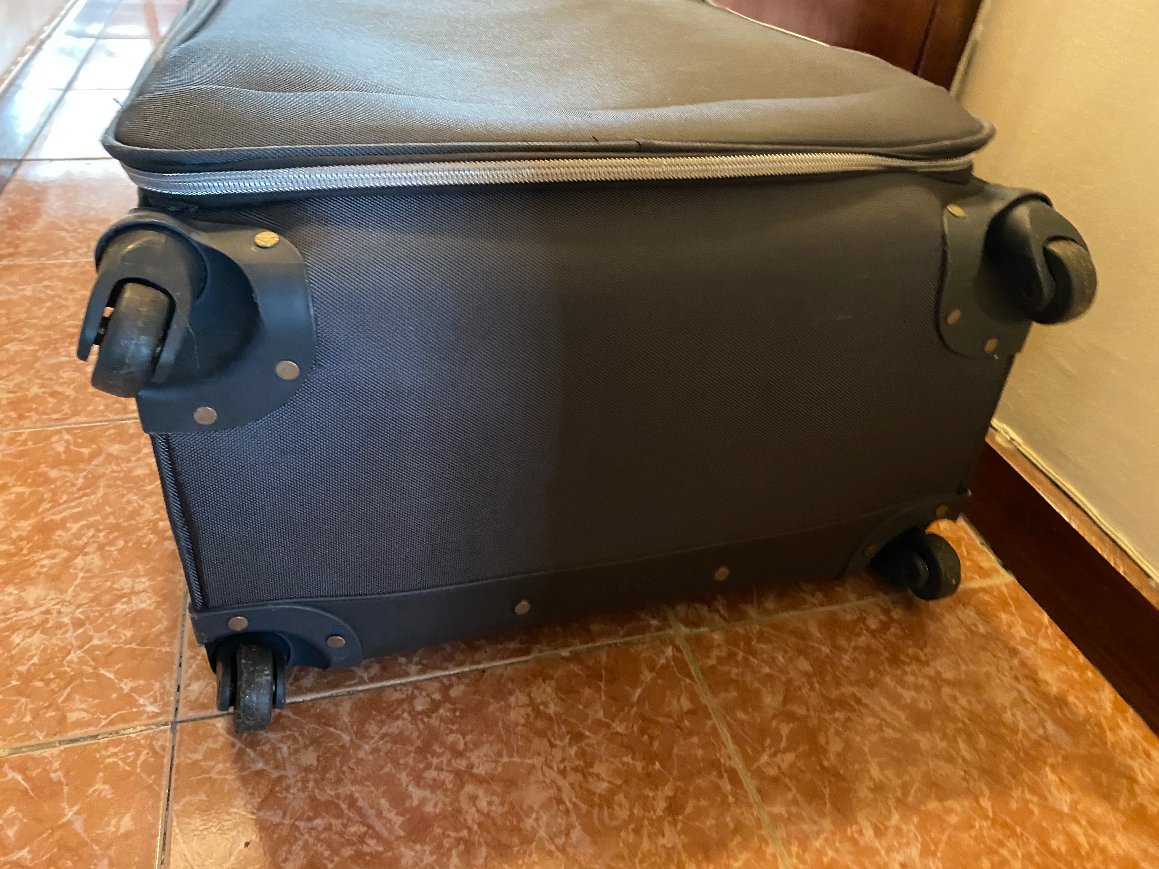 Mala de viagem samsonite cinzenta 32kg grande