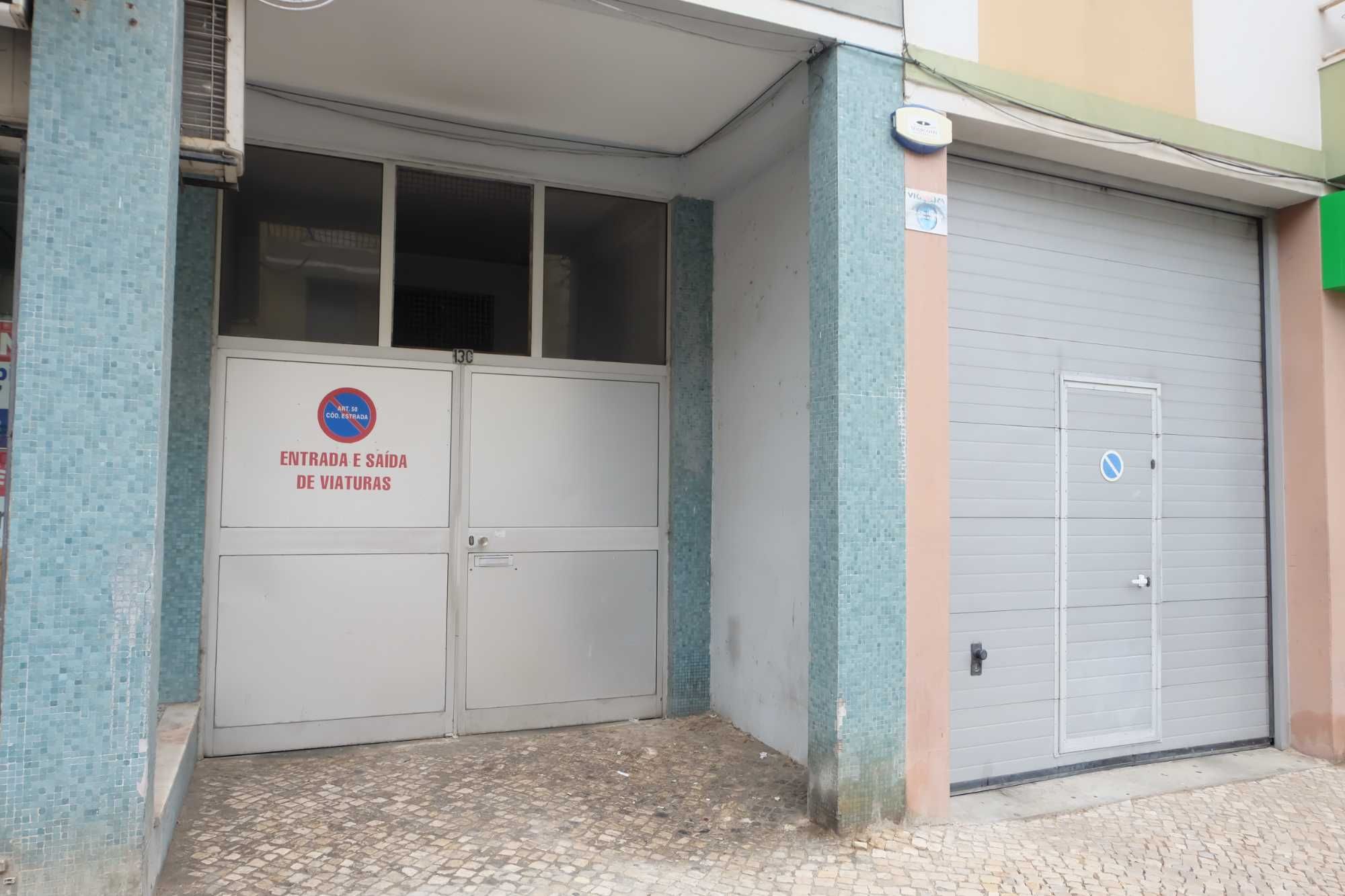 Garagem Arrenda-se - Torres Vedras