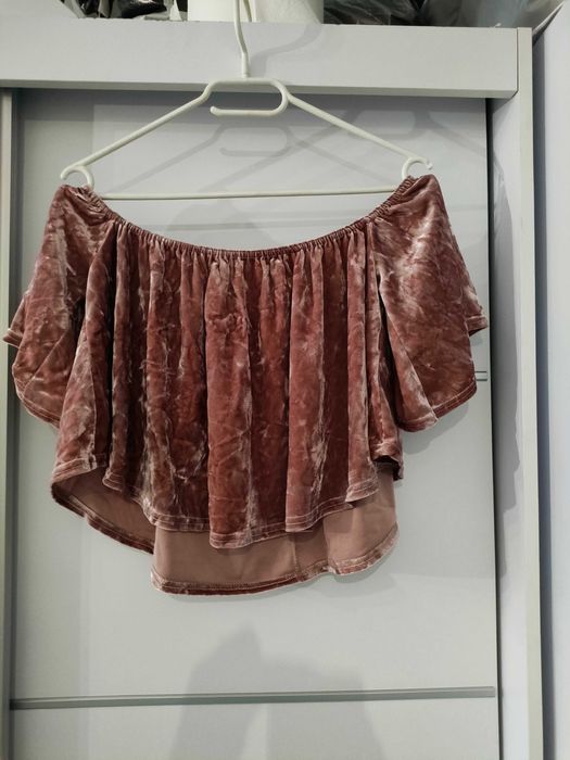 Sprzedam crop top welurowy