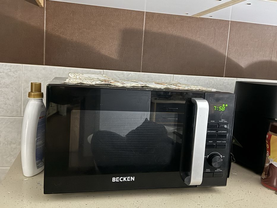 Microondas semi novo