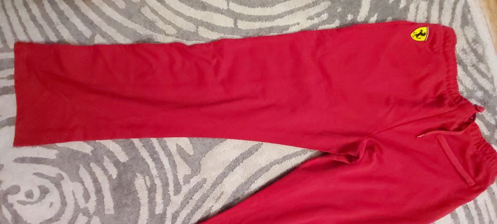 Dres Ferrari- nowy oryginał