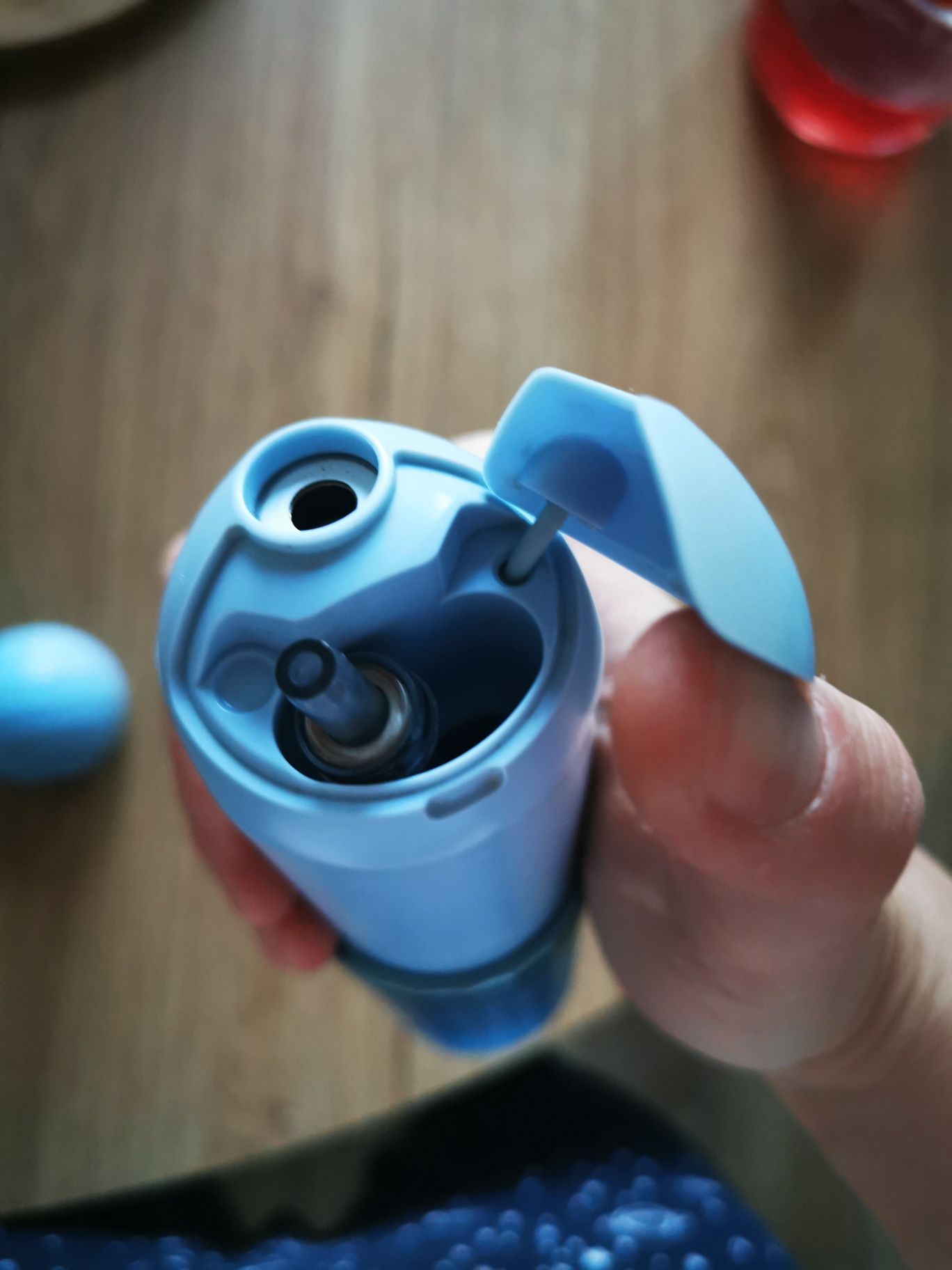 Irygator do zębów podróżny Roman ładowany składany na usb błękitny