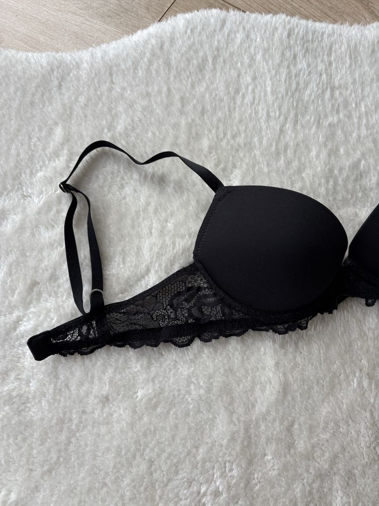 Czarny stanik push up H&M 70B