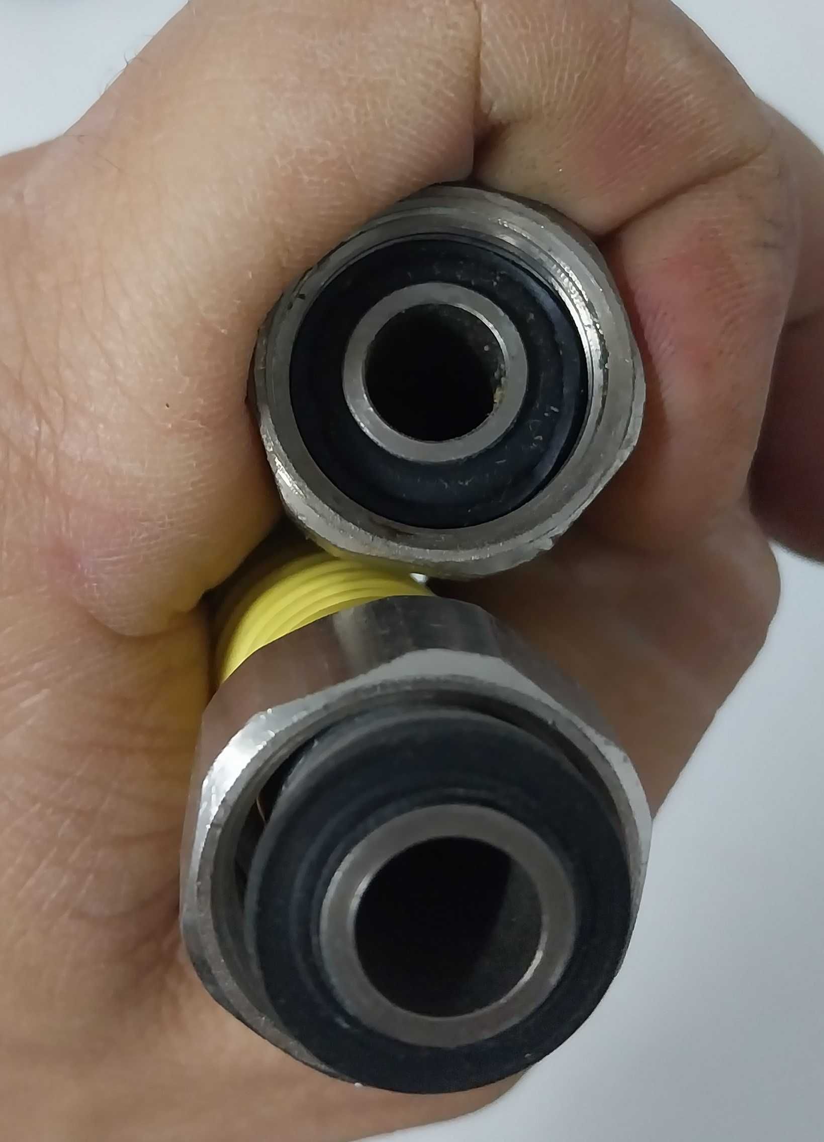 Mangueira de gás flexível usada