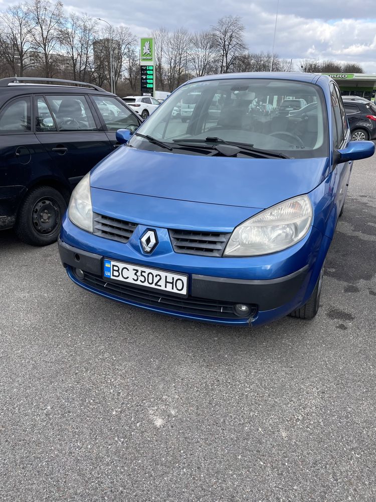 Renault Megan 2005 рік. Обʼєм 2